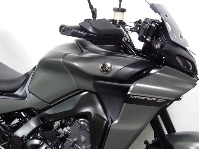 yamaha - tracer-9