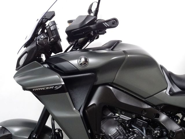 yamaha - tracer-9