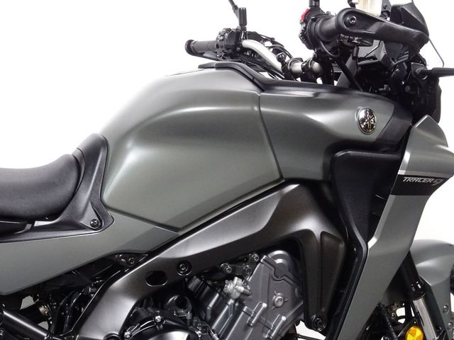 yamaha - tracer-9