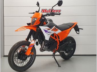 KTM 390 SMC R 2025 nieuw