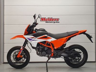 KTM 390 SMC R – foto 3