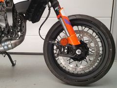 KTM 390 SMC R KTM 390 SMC-R 2025 nieuw – foto 15 van 20