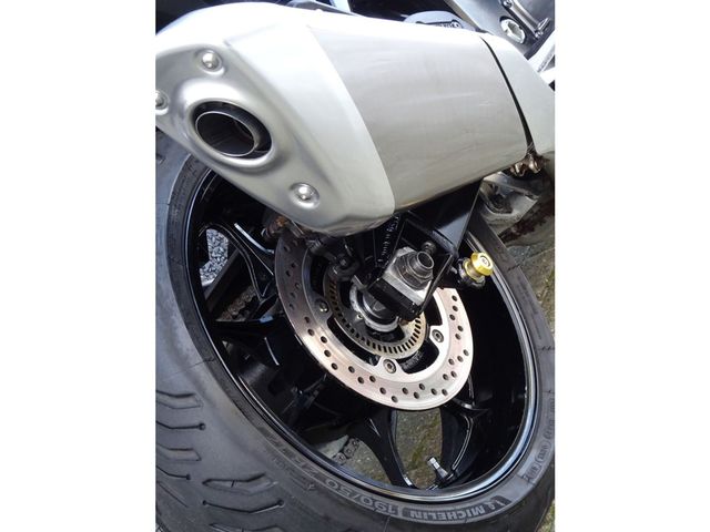 suzuki - gsx-r-1300-hayabusa