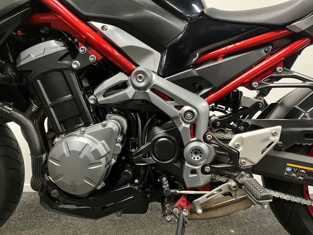kawasaki - z900