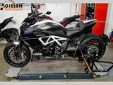 DUCATI DIAVEL CARBON