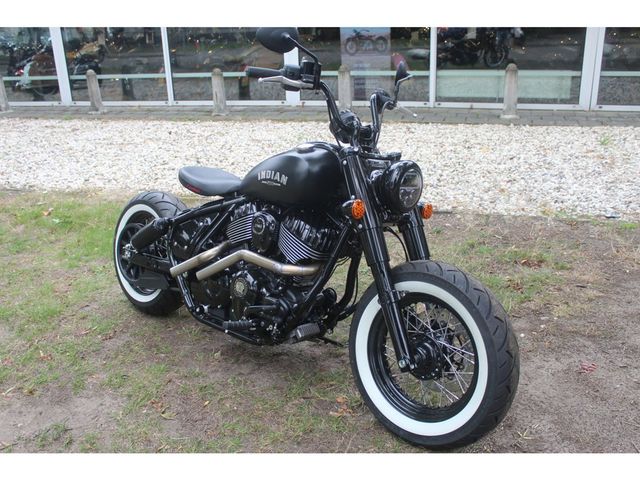 indian - chief-bobber-dark-horse