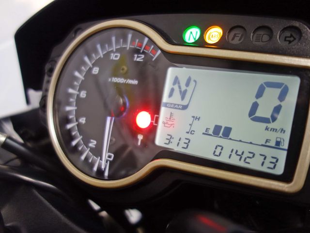 suzuki - gsr-750-a