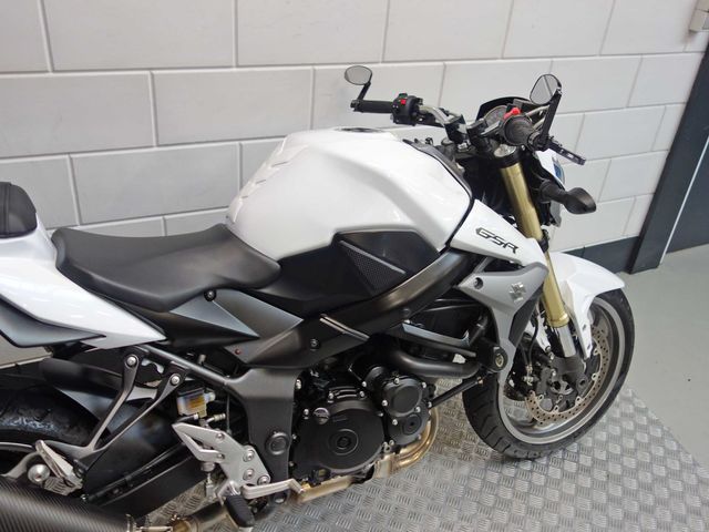 suzuki - gsr-750-a