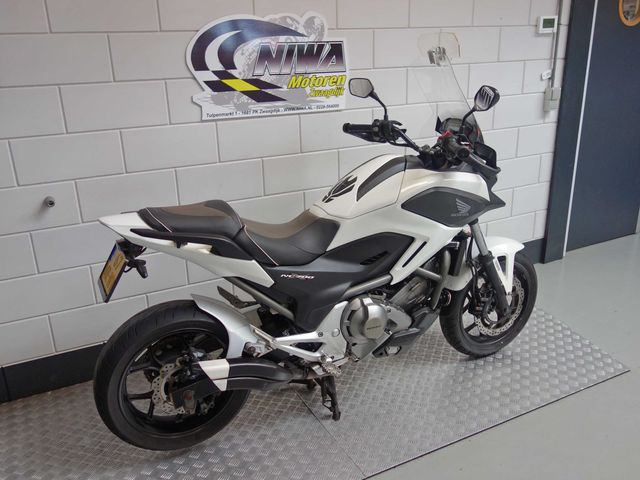 honda - nc-700-x-dct