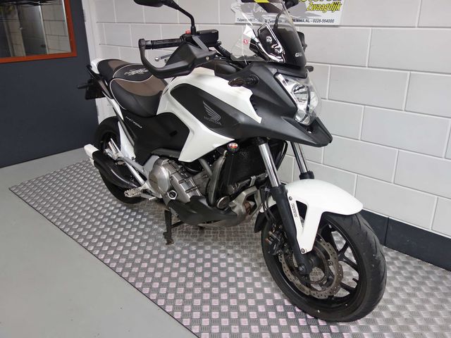 honda - nc-700-x-dct