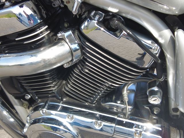suzuki - vs-800-intruder