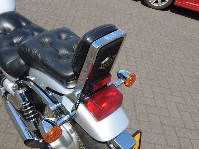 suzuki - vs-800-intruder