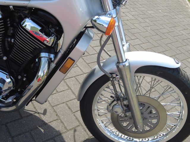 suzuki - vs-800-intruder