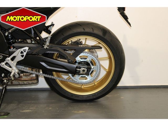 suzuki - gsx-8tt