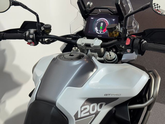 triumph - tiger-1200-gt-pro