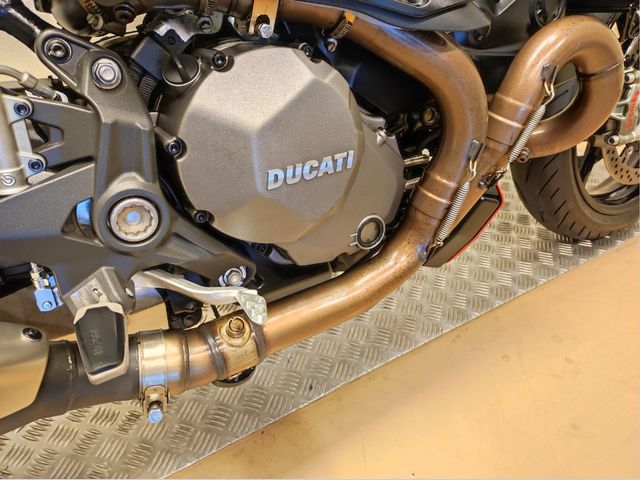 ducati - monster-1200-s