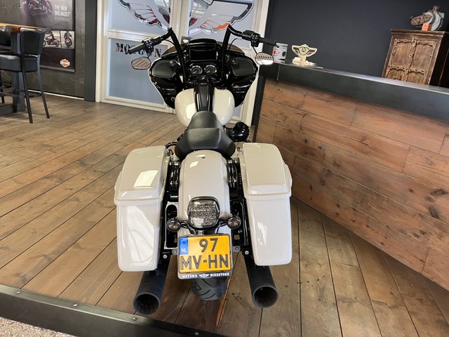 harley-davidson - road-glide-st
