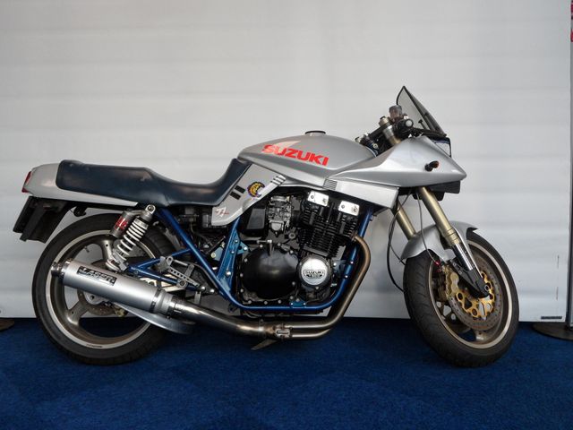 suzuki - gsx-750-s-katana