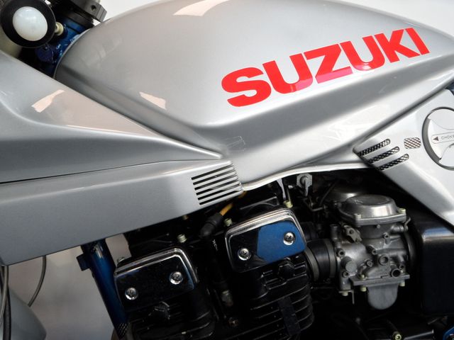 suzuki - gsx-750-s-katana