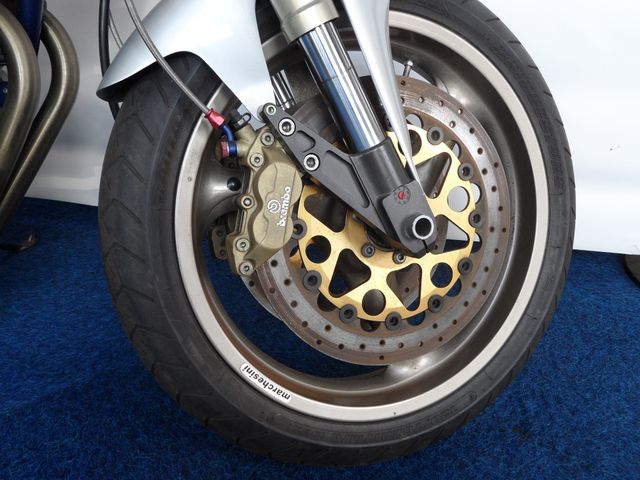 suzuki - gsx-750-s-katana
