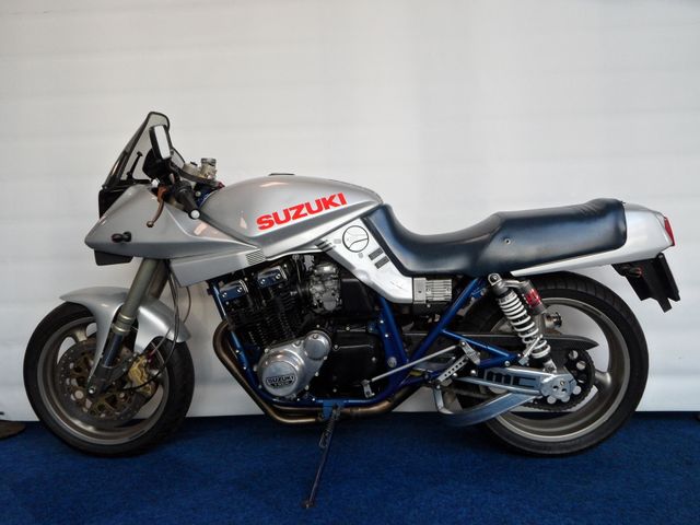 suzuki - gsx-750-s-katana