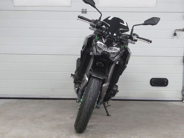 kawasaki - z900