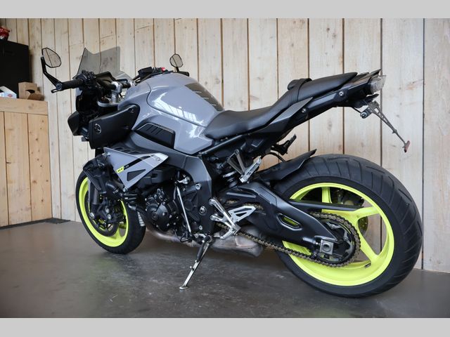 yamaha - mt-10