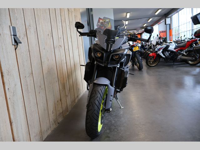 yamaha - mt-10