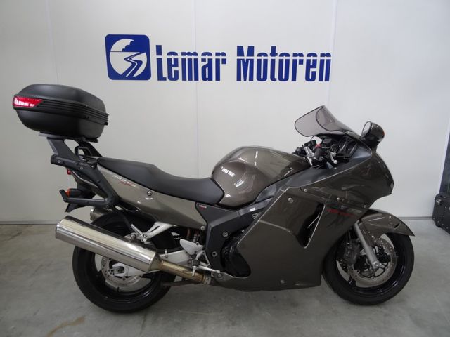 honda - cbr-1100--xx-super-blackbird