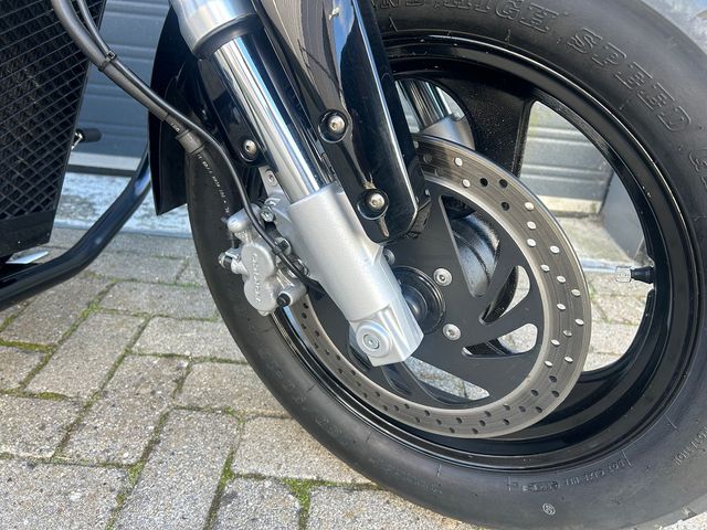 suzuki - intruder-m-800