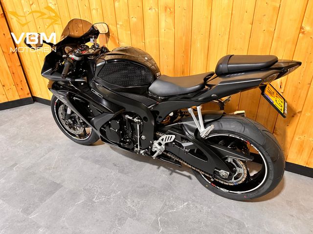 suzuki - gsx-r-750