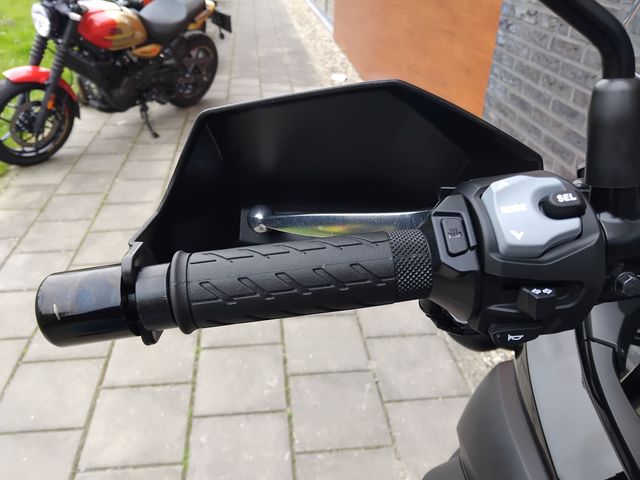 suzuki - v-strom-650-xta