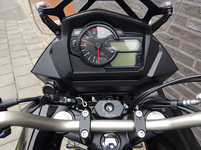 suzuki - v-strom-650-xta