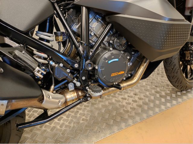 ktm - 1290-super-adventure-s