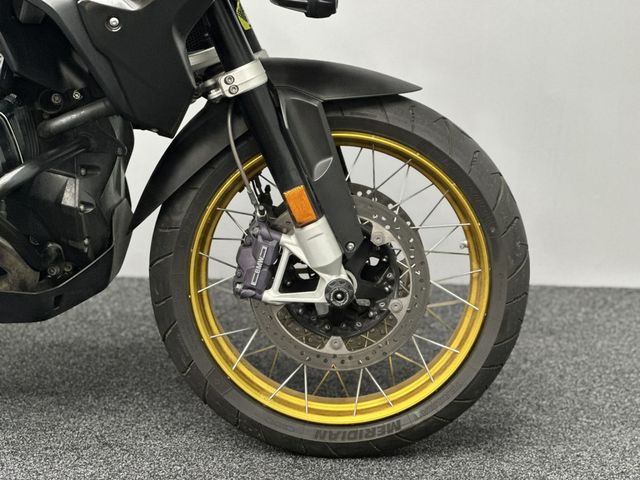 bmw - r-1250-gs-40-years-gs-edition