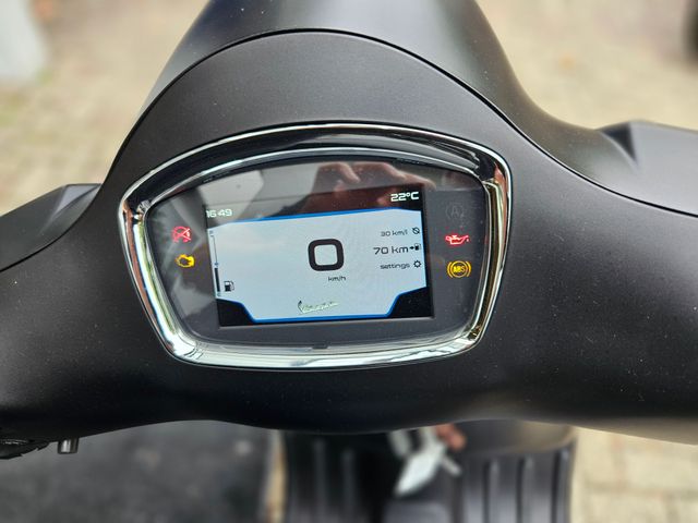 vespa - gts-300-hpe