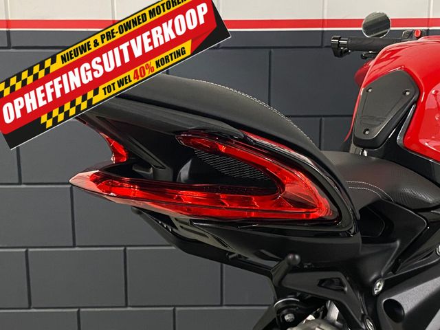 mv-agusta - dragster-800