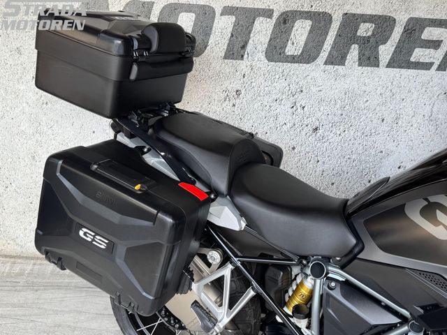 bmw - r-1250-gs-triple-black