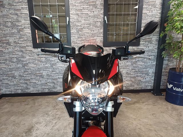aprilia - sl-750-shiver
