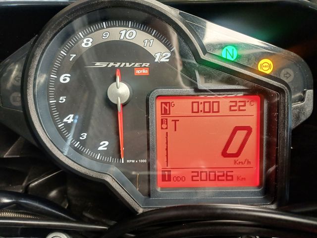 aprilia - sl-750-shiver