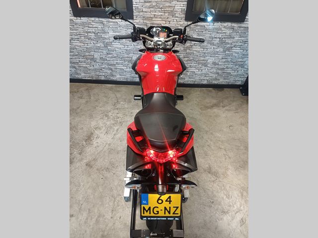 aprilia - sl-750-shiver