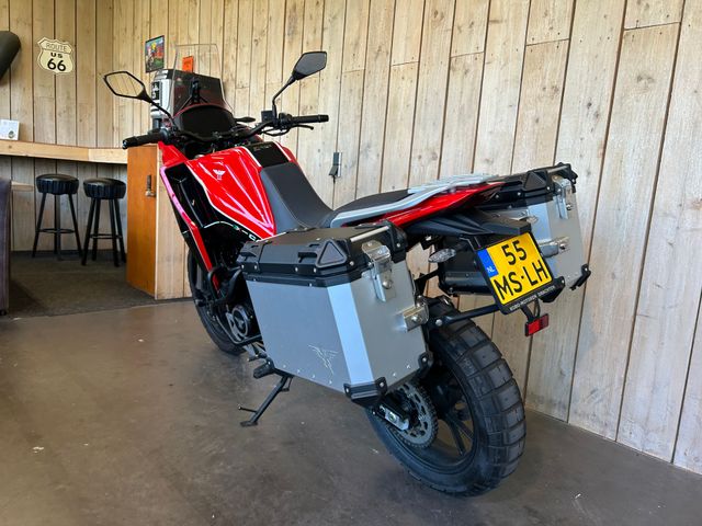 moto-morini - x-cape