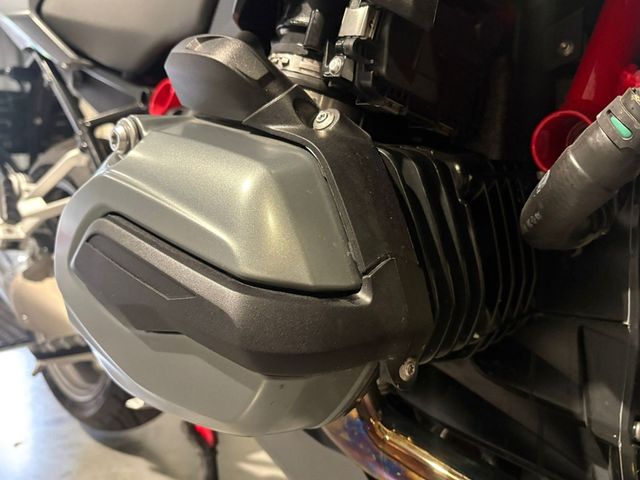 bmw - r-1200-rs