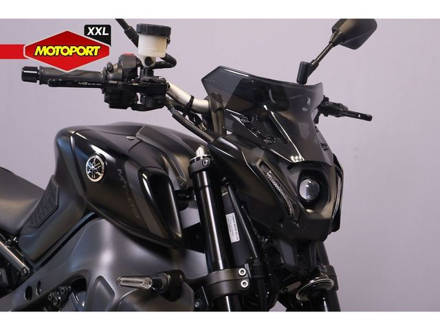 yamaha - mt-09
