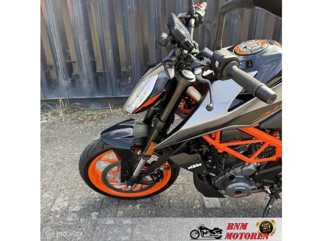 ktm - 390-duke-abs