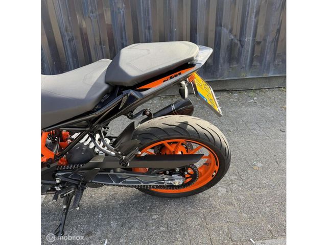 ktm - 390-duke-abs