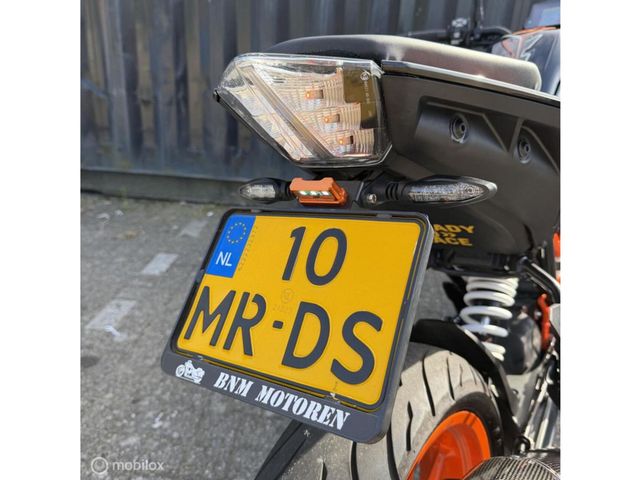 ktm - 390-duke-abs