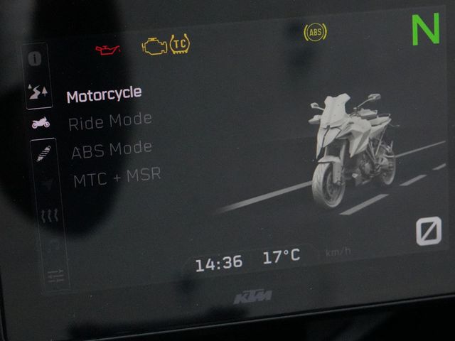 ktm - 1290-super-duke-gt