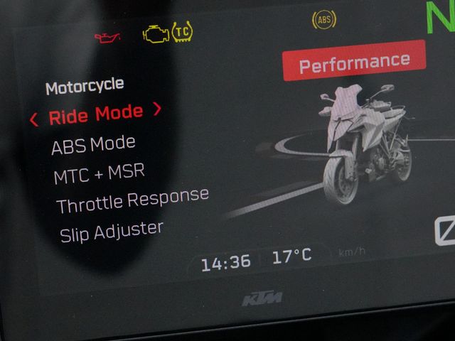 ktm - 1290-super-duke-gt