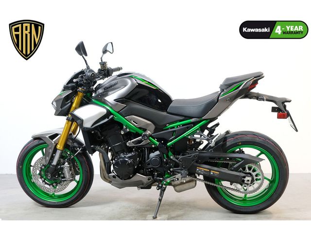 kawasaki - z900